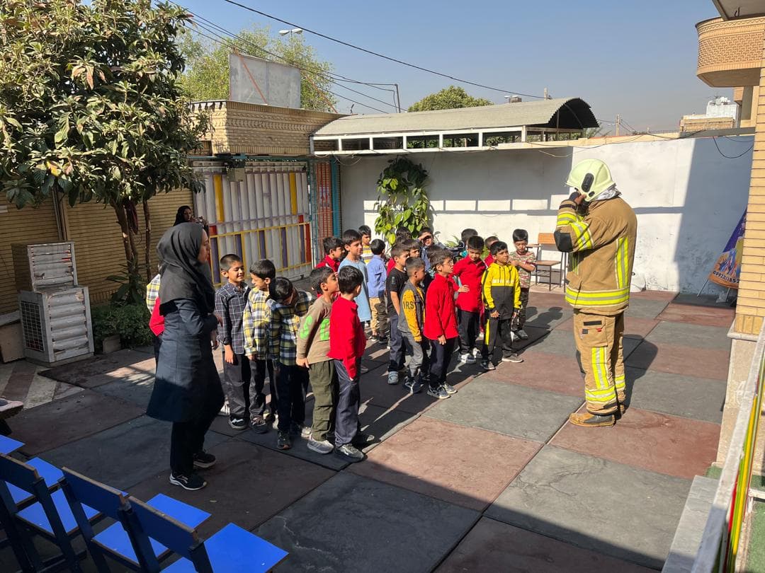 کودکستان و دبستان رستگاران