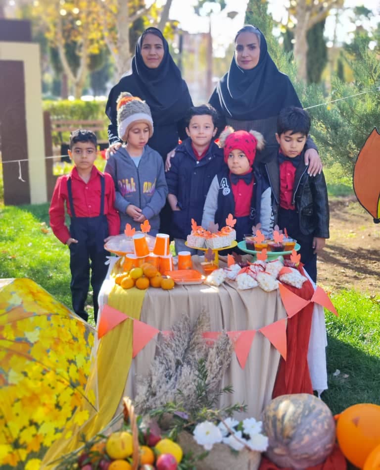 کودکستان و دبستان رستگاران