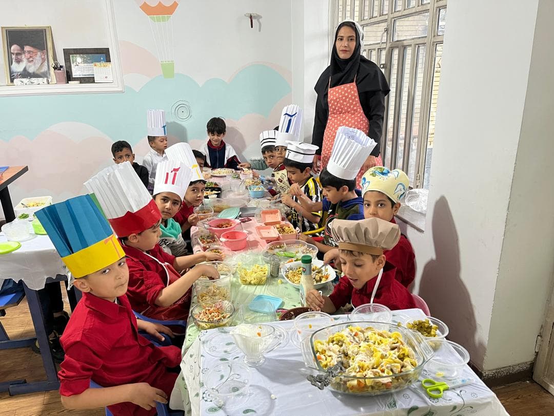 کودکستان و دبستان رستگاران